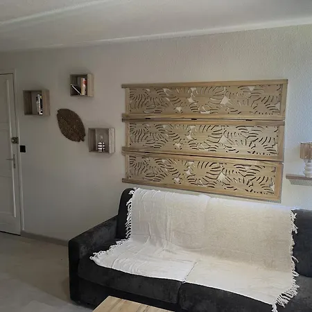 Renove Hyper Equipe Avec Acces Direct Au Port Rive Gauche Gruissan